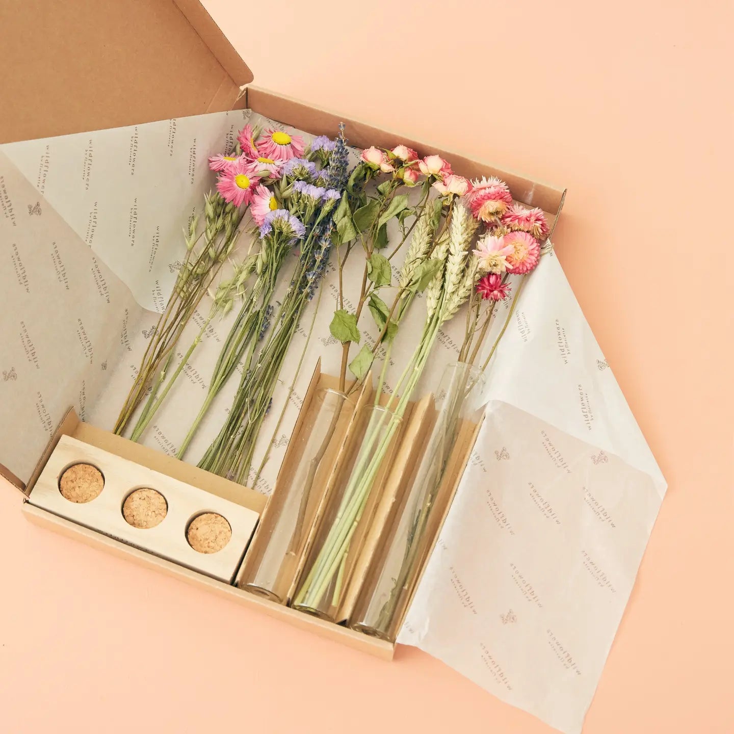 Trockenblumen in der Geschenkbox mit Vasen - Rosa